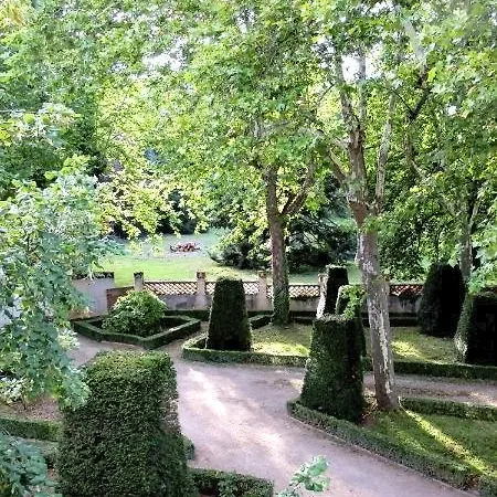 Domaine De Roques