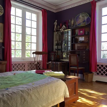 Bed and Breakfast Domaine De Roques *